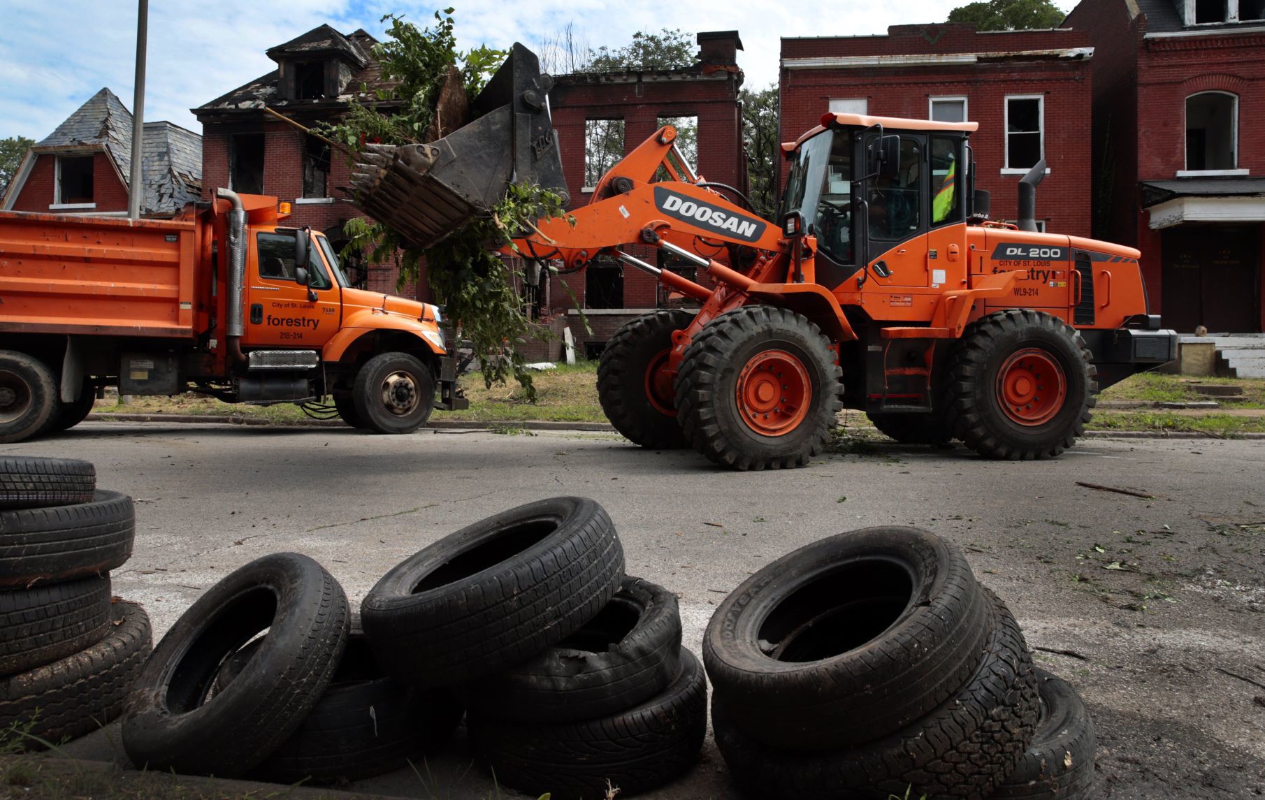Clean Sweep tackles Jeff Vanderlou, five vacant houses demolished